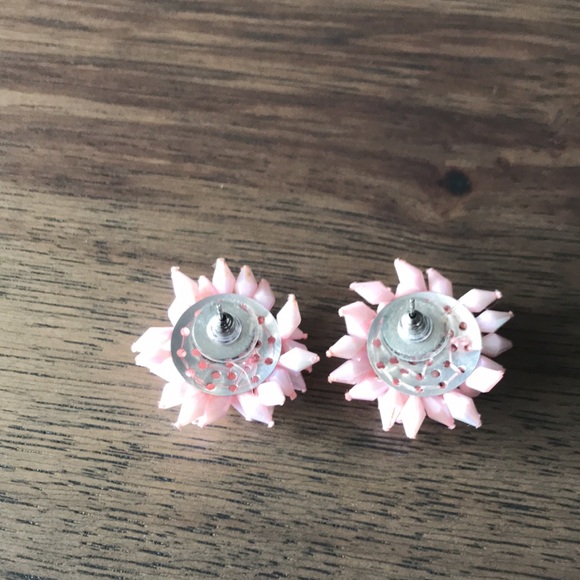 Laura Earrings - Picture 4 of 5